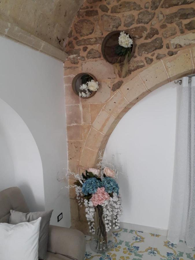 casa vacanze Vico Verona 7 Oria  Esterno foto